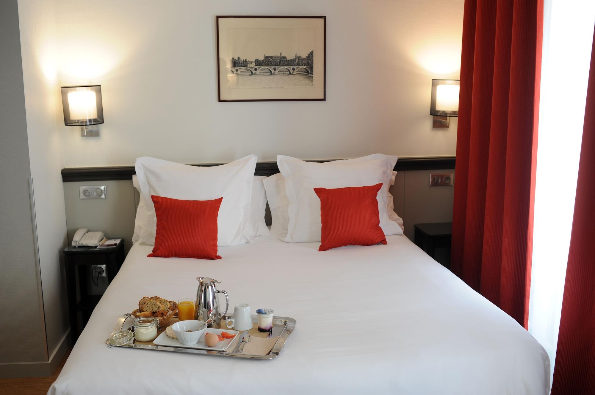 1er Hotel 3*